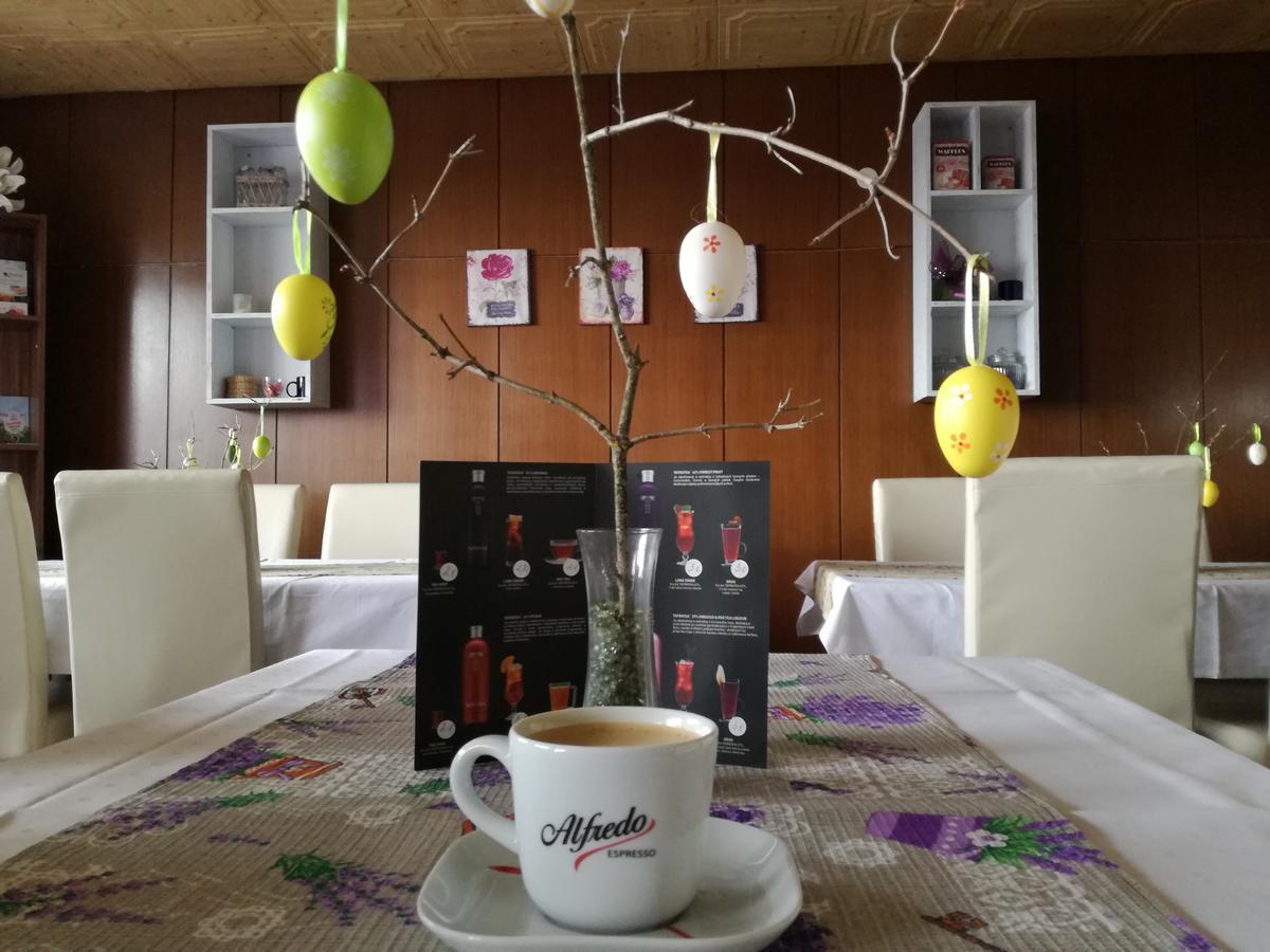 Stará Lesná Hotel Tatrania מראה חיצוני תמונה